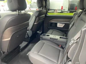 Mercedes V300d extra long 2025 фото салона
